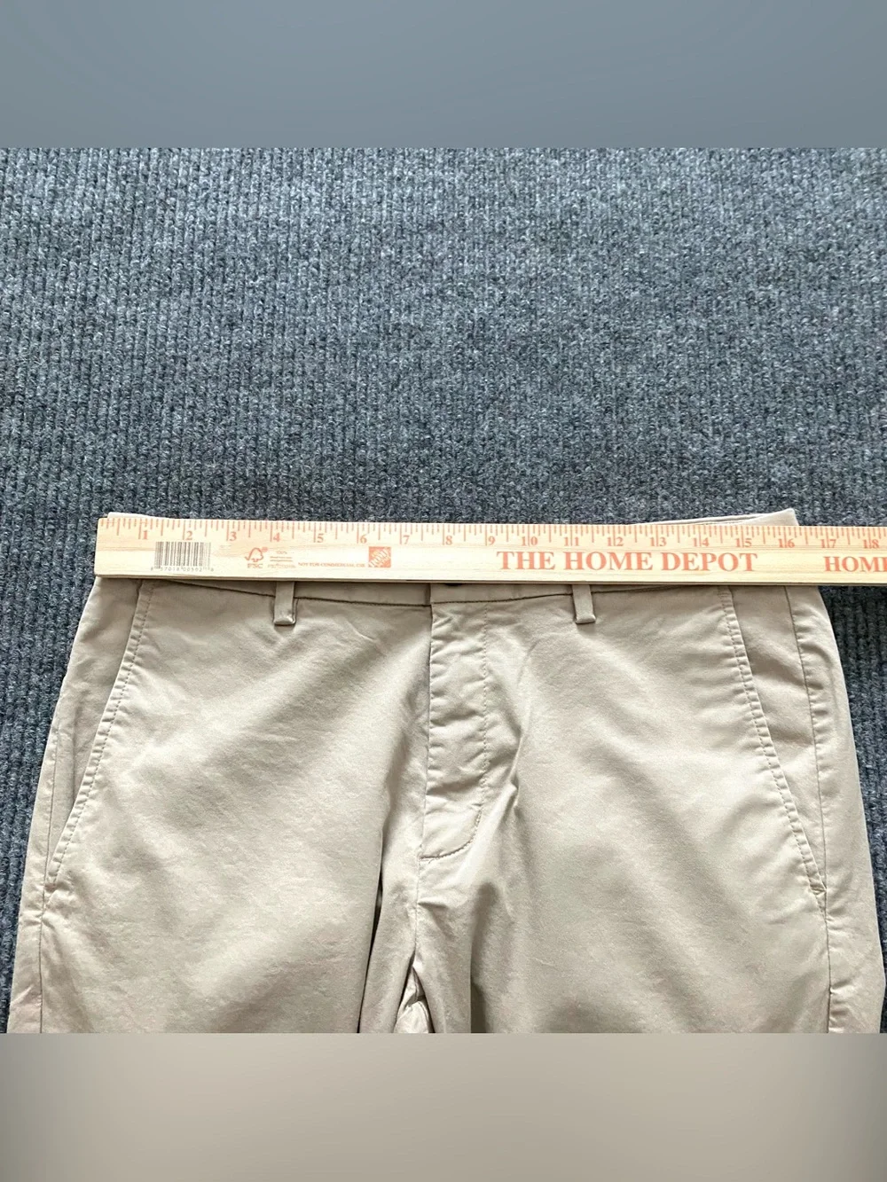 Jos A Banks Khaki Chino Pants Men’s Size 32x30 Tailored Fit